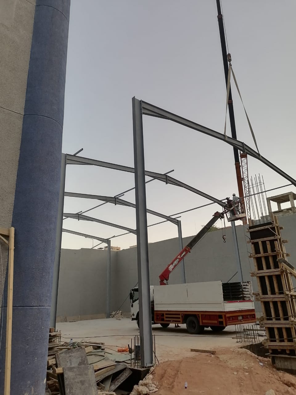 مقاول هناجر ومستودعات الشرقية (136)